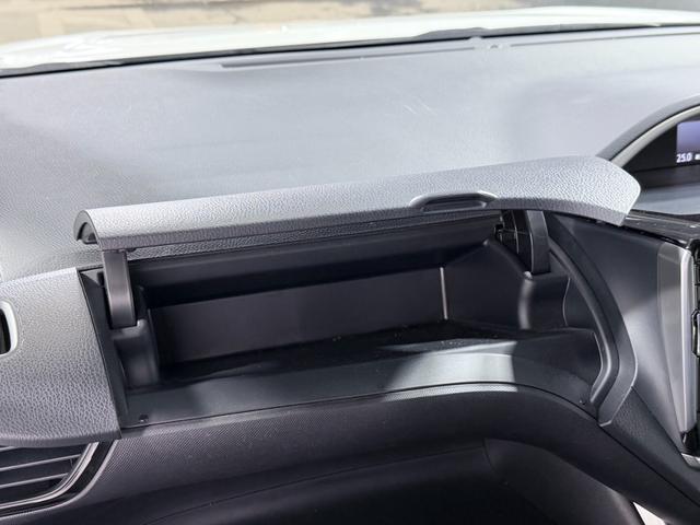 ヴォクシー ハイブリッドZS 煌 ALPINE11incナビTV バックカメラ シートヒーター クルーズコントロール 衝突軽減ブレーキ レーンアシスト 両側パワースライドドア リアオートエアコン ドライブレコーダー ETC(35枚目)