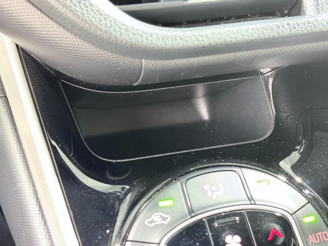 ヴォクシー ハイブリッドZS 煌 ALPINE11incナビTV バックカメラ シートヒーター クルーズコントロール 衝突軽減ブレーキ レーンアシスト 両側パワースライドドア リアオートエアコン ドライブレコーダー ETC(46枚目)