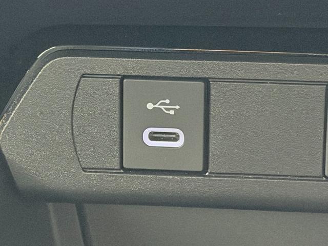 プリウス Ｚ　トヨタチームメイトＡＤパーク　黒革シート　純正１２．３ｉｎｃナビＴＶ　３６０カメラ　デジタルインナーミラー　パワーシート／ヒーター／エアコン　電動リアゲート　　レーダーＣ　衝突軽減Ｂ　ＬＫＡ　ＢＳＭ（47枚目）