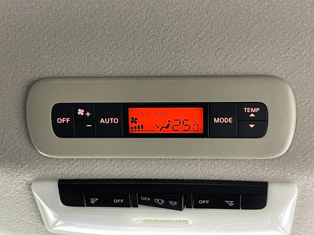 セレナ ハイウェイスター　純正ナビ　全周囲カメラ　Ｂｌｕｅｔｏｏｔｈ　フルセグＴＶ　ＤＶＤ再生　純正後席モニター　衝突軽減　パーキングアシスト　クルーズコントロール　両側パワースライドドア　ＥＴＣ　オートライト　ＬＥＤ（53枚目）