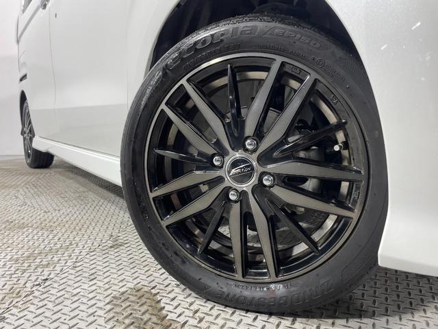 Ｎ－ＢＯＸカスタム Ｌターボ　純正９ｉｎｃナビＴＶ　１２．８ｉｎｃフリップダウンモニター　Ｂカメラ　ハーフレザー　シートヒーター　レーダーＣ　衝突軽減Ｂ　レーンアシスト　クリアランスソナー　ＬＥＤライト　前後ドラレコ　ＥＴＣ（18枚目）