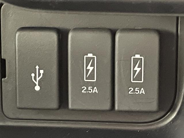 Ｎ－ＢＯＸカスタム Ｌターボ　純正９ｉｎｃナビＴＶ　１２．８ｉｎｃフリップダウンモニター　Ｂカメラ　ハーフレザー　シートヒーター　レーダーＣ　衝突軽減Ｂ　レーンアシスト　クリアランスソナー　ＬＥＤライト　前後ドラレコ　ＥＴＣ（42枚目）