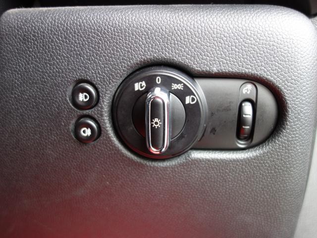 MINI クーパー F56 3ドア ツインパワーターボ MINIドライビングモード ペッパーPKG 中期テールレンズ Pセンサー Bカメラ 純正HDDナビ BTオーディオ ETC ブラックルーフ 純正15インチAW(24枚目)