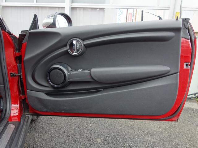 MINI クーパー F56 3ドア ツインパワーターボ MINIドライビングモード ペッパーPKG 中期テールレンズ Pセンサー Bカメラ 純正HDDナビ BTオーディオ ETC ブラックルーフ 純正15インチAW(40枚目)