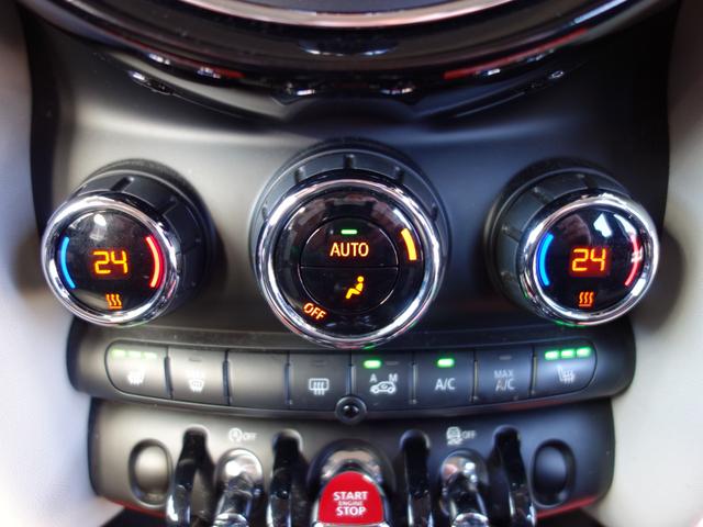 ＭＩＮＩ ジャーミン　クーパーＳ　特別仕様車　限定１８０台　専用レザーラウンジシート　ツインパワーターボ　ＭＩＮＩドライビングモード　バブリング　ペッパーＰＫＧ　パドルシフト　純正ＨＤＤナビ　ＢＴオーディオ　ＥＴＣ　専用１８インチＡＷ（17枚目）
