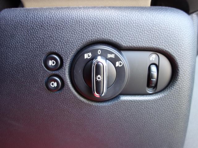 ＭＩＮＩ ジャーミン　クーパーＳ　特別仕様車　限定１８０台　専用レザーラウンジシート　ツインパワーターボ　ＭＩＮＩドライビングモード　バブリング　ペッパーＰＫＧ　パドルシフト　純正ＨＤＤナビ　ＢＴオーディオ　ＥＴＣ　専用１８インチＡＷ（24枚目）