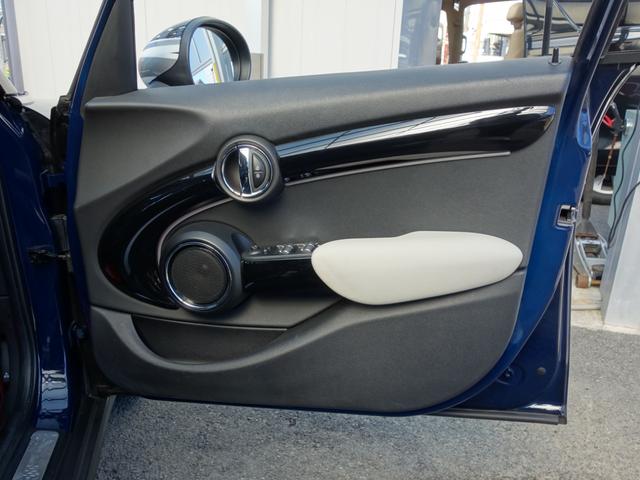 ＭＩＮＩ ジャーミン　クーパーＳ　特別仕様車　限定１８０台　専用レザーラウンジシート　ツインパワーターボ　ＭＩＮＩドライビングモード　バブリング　ペッパーＰＫＧ　パドルシフト　純正ＨＤＤナビ　ＢＴオーディオ　ＥＴＣ　専用１８インチＡＷ（36枚目）