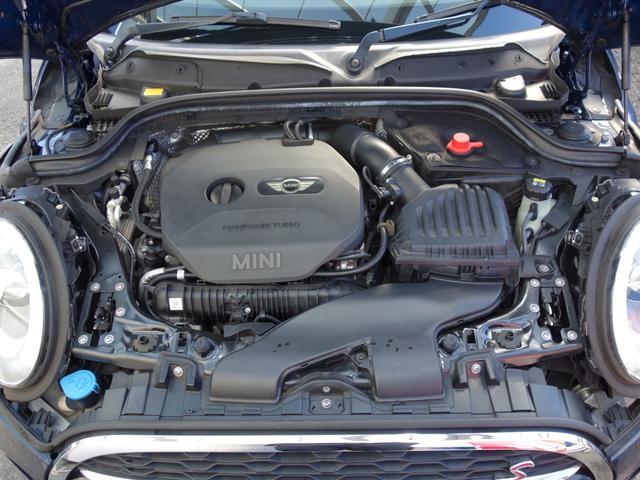 ＭＩＮＩ ジャーミン　クーパーＳ　特別仕様車　限定１８０台　専用レザーラウンジシート　ツインパワーターボ　ＭＩＮＩドライビングモード　バブリング　ペッパーＰＫＧ　パドルシフト　純正ＨＤＤナビ　ＢＴオーディオ　ＥＴＣ　専用１８インチＡＷ（60枚目）
