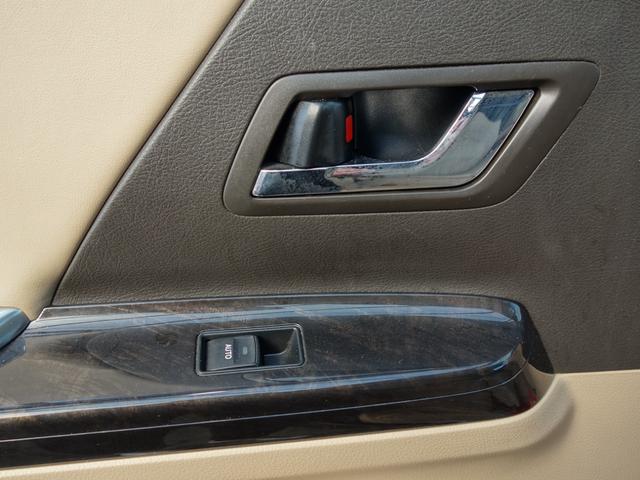 アルファード 350G Lパッケージ サンルーフ エグゼクティブシート 社外フリップダウンモニター ベージュ革パワーシート 両側パワースライドドア 純正HDDナビ BTオーディオ フルセグTV Bカメラ Pセンサー パワートランク(62枚目)