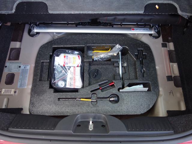 アバルト595 ツーリズモ 右ハンドル オートマMTモード付き ターボ パドルシフト 黒革シート HID 社外アンドロイドナビ ETC クリアランスソナー オートエアコン 純正17インチアルミ 禁煙車(39枚目)