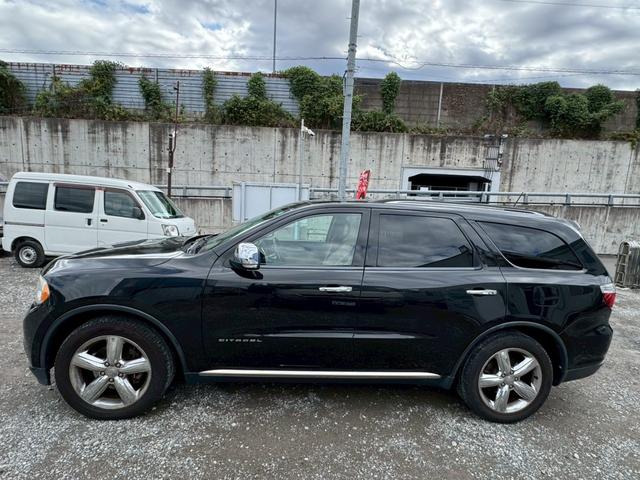 ダッジ・デュランゴ シタデル たんカラーレザーシート/サンルーフ/ワンセグTV/Bluetooth/バックカメラ/サイドカメラ/フロントカメラ/ドライブレコーダー/ETC/シートヒーター/シートヒーター/ステアリングヒーター(4枚目)