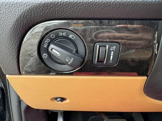 ダッジ・デュランゴ シタデル たんカラーレザーシート/サンルーフ/ワンセグTV/Bluetooth/バックカメラ/サイドカメラ/フロントカメラ/ドライブレコーダー/ETC/シートヒーター/シートヒーター/ステアリングヒーター(31枚目)