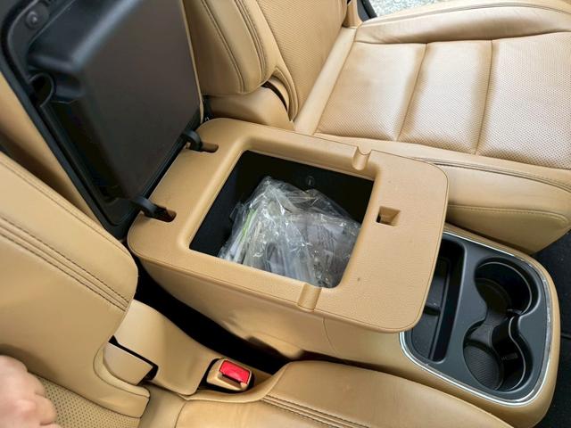 ダッジ・デュランゴ シタデル たんカラーレザーシート/サンルーフ/ワンセグTV/Bluetooth/バックカメラ/サイドカメラ/フロントカメラ/ドライブレコーダー/ETC/シートヒーター/シートヒーター/ステアリングヒーター(64枚目)