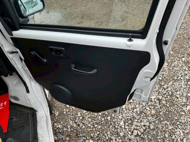 ハイゼットカーゴ 　２シーター／ＳＡ３ハイルーフ／ＥＴＣ／社外ナビ／Ｂｌｕｅｔｏｏｔｈ／ワンセグＴＶ／ミラー型ドライブレコーダー／オーバーヘッドコンソール／（22枚目）