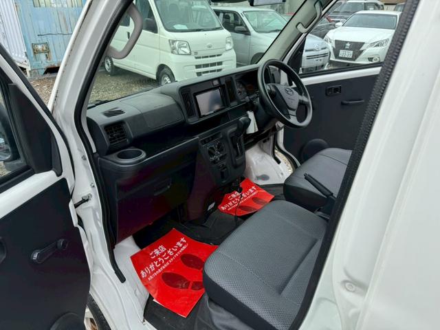 ハイゼットカーゴ 　２シーター／ＳＡ３ハイルーフ／ＥＴＣ／社外ナビ／Ｂｌｕｅｔｏｏｔｈ／ワンセグＴＶ／ミラー型ドライブレコーダー／オーバーヘッドコンソール／（24枚目）