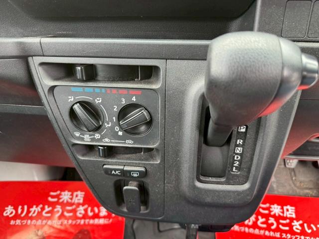 ハイゼットカーゴ 　２シーター／ＳＡ３ハイルーフ／ＥＴＣ／社外ナビ／Ｂｌｕｅｔｏｏｔｈ／ワンセグＴＶ／ミラー型ドライブレコーダー／オーバーヘッドコンソール／（37枚目）
