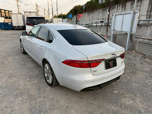 XF プレステージ フルセグTV/Bluetooth/Meridian/USB/ドライブレコーダー/パドルシフト/リアシートヒーター/ステアリングリモコン/リア電動サンシェード(5枚目)