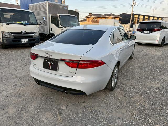 XF プレステージ フルセグTV/Bluetooth/Meridian/USB/ドライブレコーダー/パドルシフト/リアシートヒーター/ステアリングリモコン/リア電動サンシェード(7枚目)