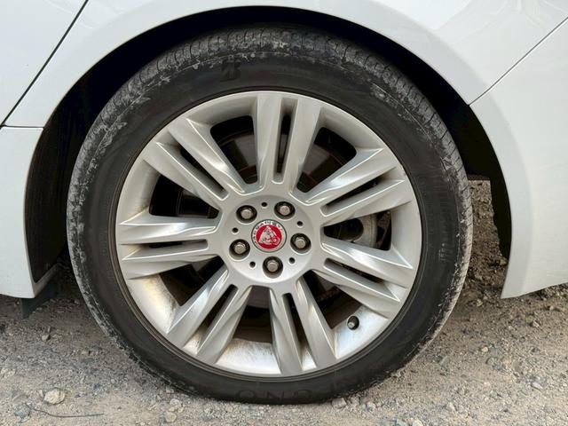 XF プレステージ フルセグTV/Bluetooth/Meridian/USB/ドライブレコーダー/パドルシフト/リアシートヒーター/ステアリングリモコン/リア電動サンシェード(13枚目)