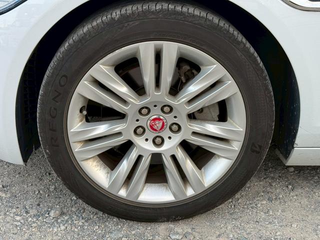 XF プレステージ フルセグTV/Bluetooth/Meridian/USB/ドライブレコーダー/パドルシフト/リアシートヒーター/ステアリングリモコン/リア電動サンシェード(15枚目)