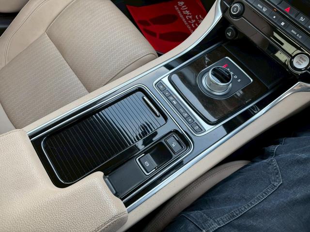 XF プレステージ フルセグTV/Bluetooth/Meridian/USB/ドライブレコーダー/パドルシフト/リアシートヒーター/ステアリングリモコン/リア電動サンシェード(40枚目)