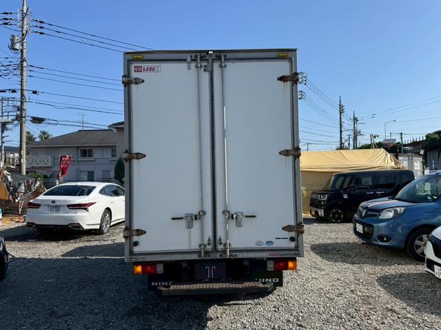 デュトロハイブリッド パネルバン/2tショート/ハイブリッド/オートマチック/バックカメラ/ラッシングレール3段/室内長さ300/幅176/高さ206/(4枚目)