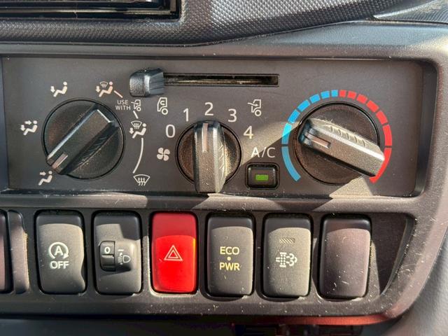 デュトロハイブリッド パネルバン/2tショート/ハイブリッド/オートマチック/バックカメラ/ラッシングレール3段/室内長さ300/幅176/高さ206/(54枚目)