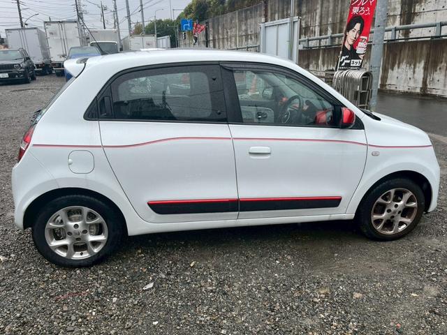 トゥインゴ プレイ メモリーナビ/ワンオーナー/TV/コーナーセンサー/ETC/クルーズコントロール/アイドリングストップ/(9枚目)