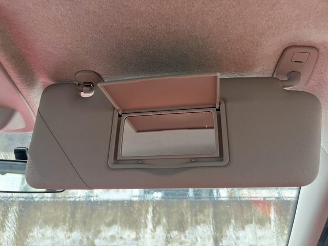 トゥインゴ プレイ メモリーナビ/ワンオーナー/TV/コーナーセンサー/ETC/クルーズコントロール/アイドリングストップ/(39枚目)