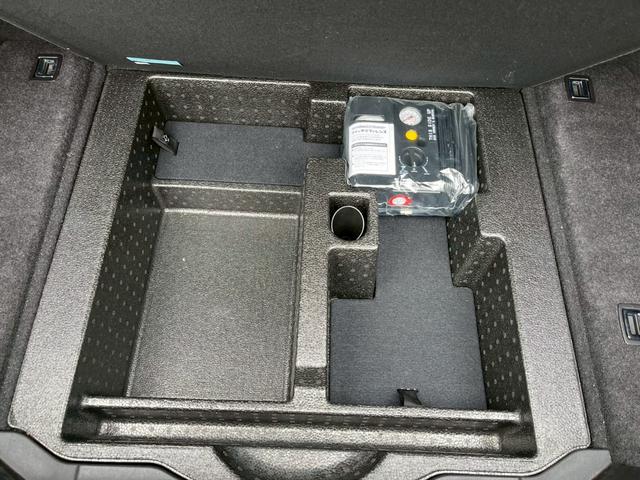 レジェンド ベースグレード　ハイブリッドＥＸ／ホンダセンシング／モデューロアルミホイール１９インチ／テレビ／Ｂｌｕｅｔｏｏｔｈ／Ｋｒｅｌｌサウンドシステム／（28枚目）