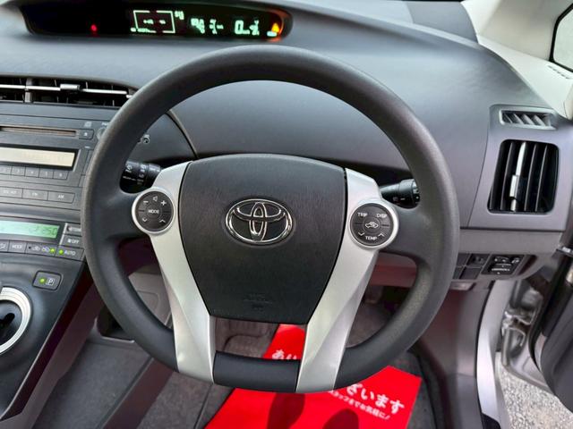 プリウス Ｓ　雹害車／ビルトインＥＴＣ／ステアリングリモコン／電動格納ミラー／ＣＤ／ＡＵＸ／（27枚目）