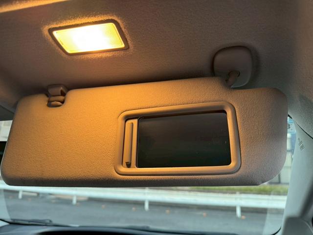 プリウス Ｓ　雹害車／ビルトインＥＴＣ／ステアリングリモコン／電動格納ミラー／ＣＤ／ＡＵＸ／（45枚目）