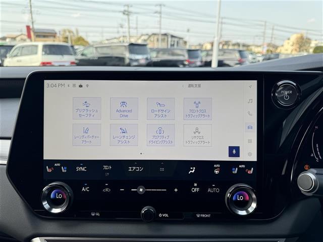 ＲＸ５００ｈ　Ｆスポーツパフォーマンス　純正ナビ　全方位カメラ　パーキングアシスト　ＥＴＣ２．０　置くだけ充電　デジタルインナーミラー　ＨＵＤ　パノラマルーフ　ルーフレール　レザーシート　レザーシート　シートヒーター／エアコン　電動リアゲー(7枚目)