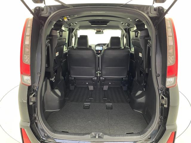 ノア ハイブリッドＳｉ　純正メモリナビ　バックカメラ　衝突被害軽減システム　車線逸脱警報　クルーズコントロール　フリップダウンモニター　両側パワースライドドア　横滑り防止　ＥＴＣ　ＬＥＤヘッドライト　フォグランプ（61枚目）