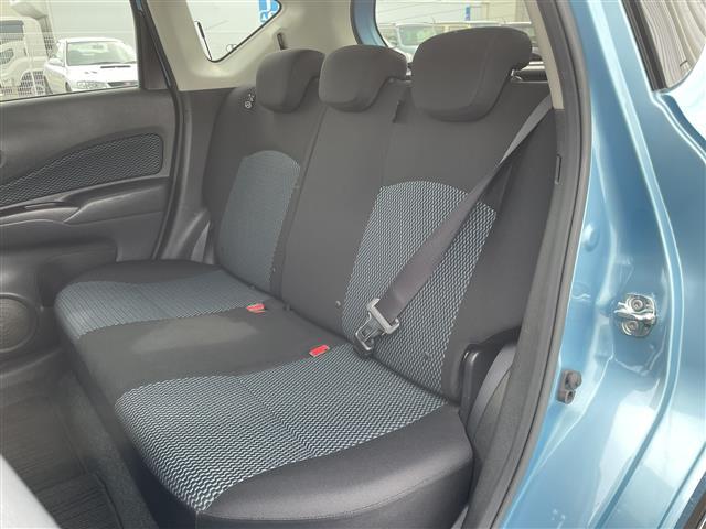 ノート Ｘ　エアロスタイルエマージェンシーブレーキパッケージ　純正メモリナビ／フルセグＴＶ／Ｂｌｕｅｔｏｏｔｈ／ＣＤ／ＤＶＤ／ＦＭ／ＡＭ／バックカメラ／衝突被害軽減システム／車線逸脱警報／横滑り防止装置／ＥＴＣ／アイドリングストップ／電動格納ミラー／禁煙車（22枚目）