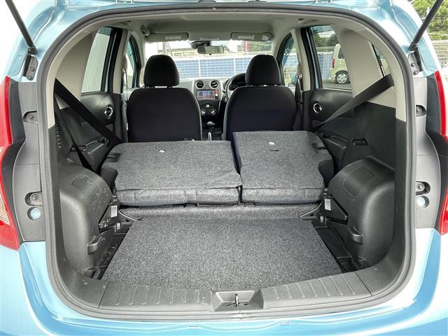 ノート Ｘ　エアロスタイルエマージェンシーブレーキパッケージ　純正メモリナビ／フルセグＴＶ／Ｂｌｕｅｔｏｏｔｈ／ＣＤ／ＤＶＤ／ＦＭ／ＡＭ／バックカメラ／衝突被害軽減システム／車線逸脱警報／横滑り防止装置／ＥＴＣ／アイドリングストップ／電動格納ミラー／禁煙車（32枚目）