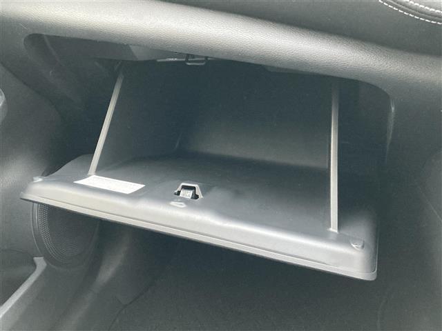 キックス Ｘ　純正９インチナビ／プロパイロット／全周囲カメラ／ナビ連動ドライブレコーダー／ブラインドスポットモニター／衝突被害軽減システム／ステアリングヒーター／デジタルインナーミラー／シートヒーター／純正１７ＡＷ（32枚目）