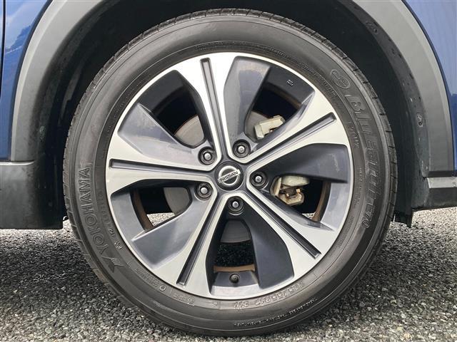 キックス Ｘ　純正９インチナビ／プロパイロット／全周囲カメラ／ナビ連動ドライブレコーダー／ブラインドスポットモニター／衝突被害軽減システム／ステアリングヒーター／デジタルインナーミラー／シートヒーター／純正１７ＡＷ（37枚目）