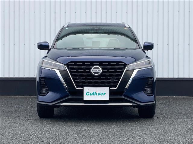 キックス Ｘ　純正９インチナビ／プロパイロット／全周囲カメラ／ナビ連動ドライブレコーダー／ブラインドスポットモニター／衝突被害軽減システム／ステアリングヒーター／デジタルインナーミラー／シートヒーター／純正１７ＡＷ（42枚目）