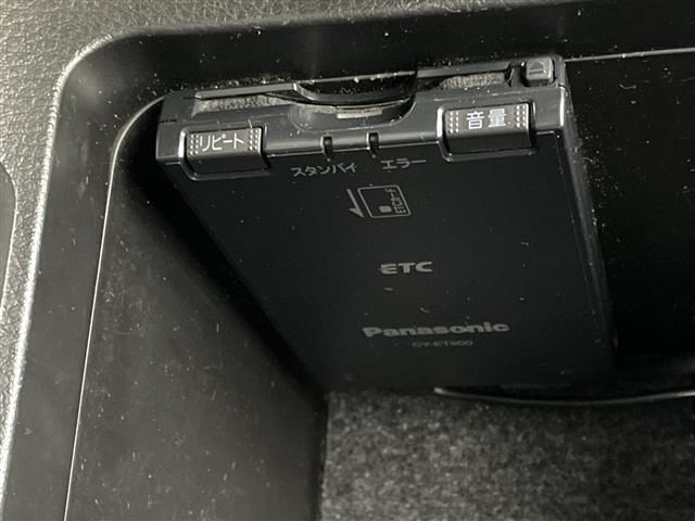 レガシィツーリングワゴン 2.0GTスペックB ワンオーナー/5速MT/社外サイバーナビ/フルセグTV/BT/CD/DVD/純正18インチアルミホイール/HIDヘッドライト/フォグライト/運転席パワーシート/バックカメラ/電動格納ミラー/スペアキー(17枚目)
