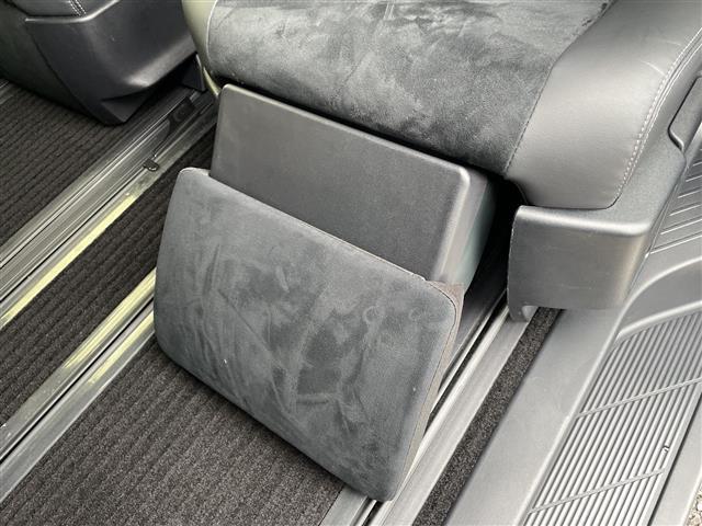 エスティマ アエラス プレミアム-G モデリスタエアロ/セーフティーセンス/社外9インチナビ/バックカメラ/ビルトインETC/両側パワースライドドア/前席シートヒーター/運転席パワーシート/電動リアゲート/クルーズコントロール/スペアキー(34枚目)