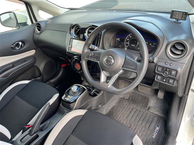 ノート e-パワー X 純正メモリナビ/フルセグTV/全周囲カメラ/デジタルインナーミラー/ドライブレコーダー前後/衝突被害軽減システム/車線逸脱警報/横滑り防止装置/ETC/禁煙車(16枚目)