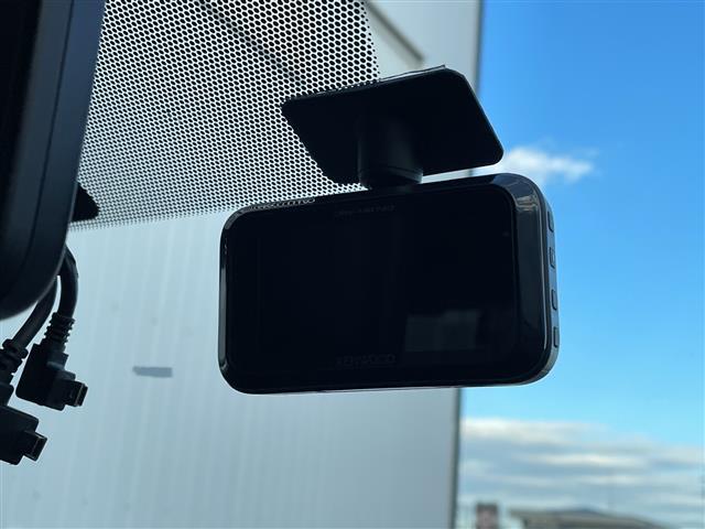 ノート e-パワー X 純正メモリナビ/フルセグTV/全周囲カメラ/デジタルインナーミラー/ドライブレコーダー前後/衝突被害軽減システム/車線逸脱警報/横滑り防止装置/ETC/禁煙車(17枚目)