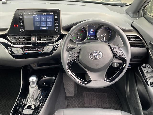 C-HR G モード ネロ セーフティプラスIII 純正8インチナビ/前後ドライブレコーダー/全周囲カメラ/ブラインドスポットモニター/ビルトインETC2.0/レーダークルーズコントロール/ハーフレザーシート/シートヒーター/純正18インチAW/禁煙車(12枚目)