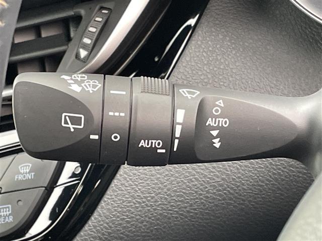 C-HR G モード ネロ セーフティプラスIII 純正8インチナビ/前後ドライブレコーダー/全周囲カメラ/ブラインドスポットモニター/ビルトインETC2.0/レーダークルーズコントロール/ハーフレザーシート/シートヒーター/純正18インチAW/禁煙車(16枚目)