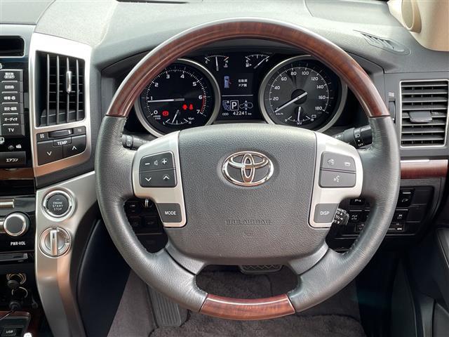 ランドクルーザー ZX ブルーノクロス サンルーフ/フリップダウンモニター/エアサス/純正HDDナビ/全周囲カメラ/デジタルインナーミラー/パーキングアシスト/エアーシート/バック・フロント・サイドカメラ/ウッドステアリング/冷蔵庫/(11枚目)