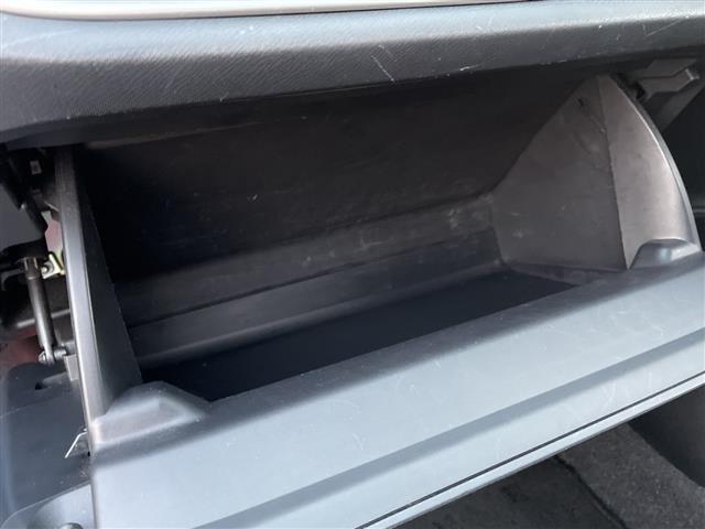 アクア Gブラックソフトレザーセレクション 純正メモリナビ/フルセグTV/バックカメラ/ルーフラッピング/レザーシート/ETC/アイドリングストップ/オートライト/ウィンカーミラー/電動格納ミラー/社外15インチAW/ローダウン/禁煙車(20枚目)