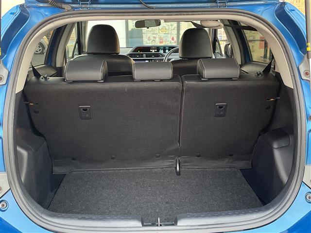 アクア Gブラックソフトレザーセレクション 純正メモリナビ/フルセグTV/バックカメラ/ルーフラッピング/レザーシート/ETC/アイドリングストップ/オートライト/ウィンカーミラー/電動格納ミラー/社外15インチAW/ローダウン/禁煙車(31枚目)