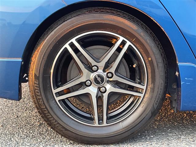 アクア Gブラックソフトレザーセレクション 純正メモリナビ/フルセグTV/バックカメラ/ルーフラッピング/レザーシート/ETC/アイドリングストップ/オートライト/ウィンカーミラー/電動格納ミラー/社外15インチAW/ローダウン/禁煙車(37枚目)