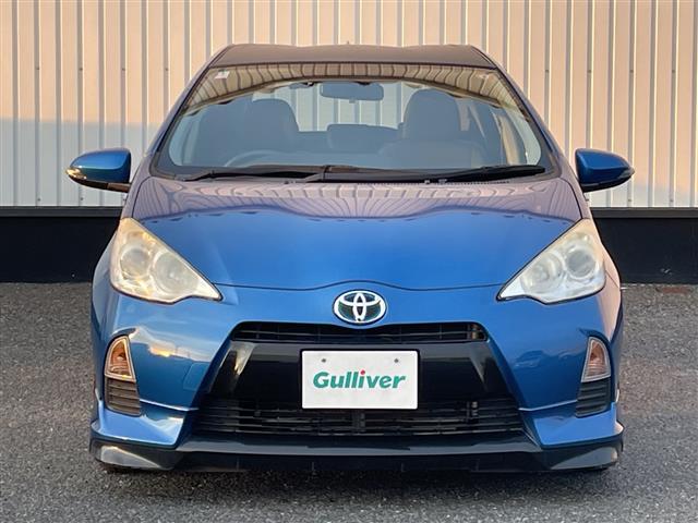 アクア Gブラックソフトレザーセレクション 純正メモリナビ/フルセグTV/バックカメラ/ルーフラッピング/レザーシート/ETC/アイドリングストップ/オートライト/ウィンカーミラー/電動格納ミラー/社外15インチAW/ローダウン/禁煙車(42枚目)